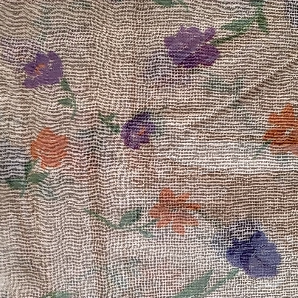 Chan Luu Cashmere And Silk Scarf Valentina Floral New Never Opened - Picture 3 of 5